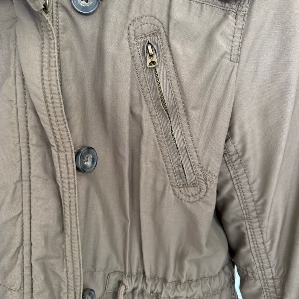 American Eagle Outfitters Tan Jacket with Plaid Lining - Picture 2 of 8